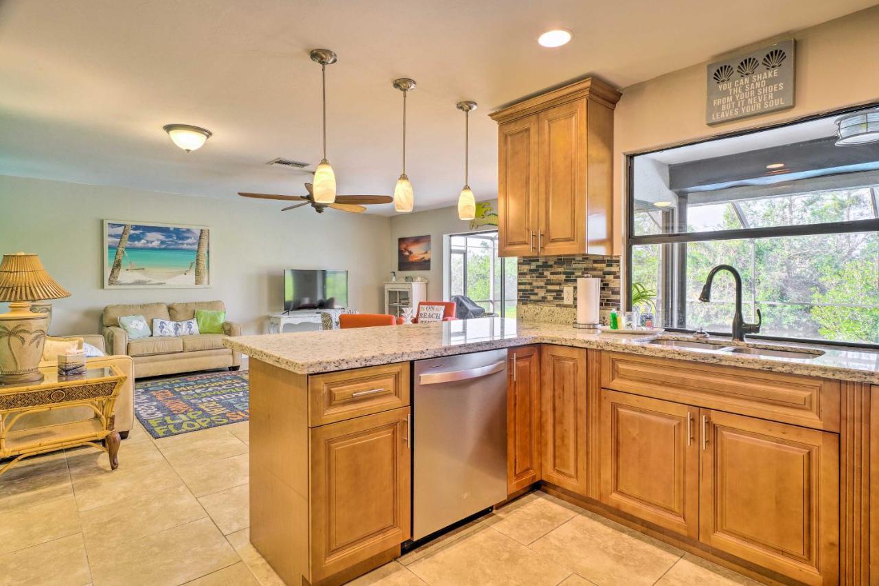 Pet-Friendly Fort Myers Home With Patio And Grill! North Fort Myers Dış mekan fotoğraf
