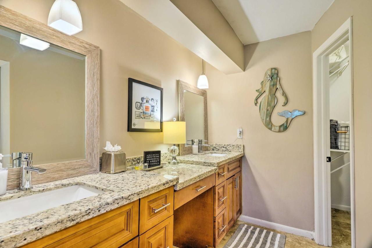 Pet-Friendly Fort Myers Home With Patio And Grill! North Fort Myers Dış mekan fotoğraf